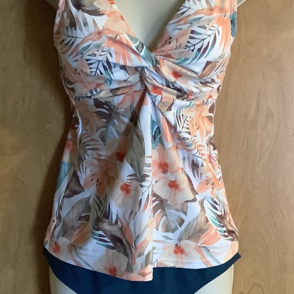 NWT Cupshe Floral Tankini Size:  Medium